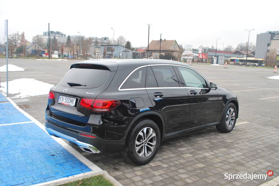 MercedesBenz GLC Automat 4x4 Hak FV VAT Navi podgrzewane fotele Nowy Sącz