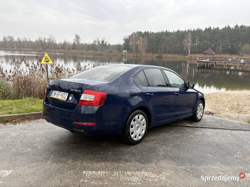 Skoda Octavia 16tdi 2016 sedan zarejestrowana światła do jazdy dziennej Motoryzacja Oława