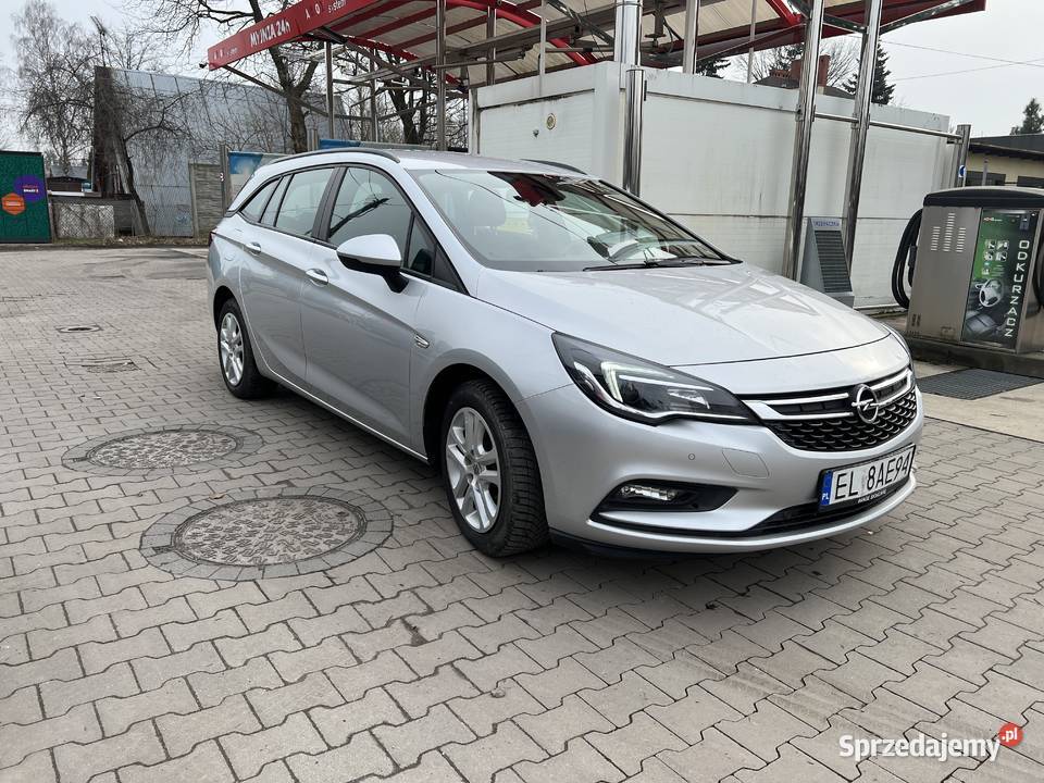 Opel Astra K 1.6 I rej 17r salon nowe hamulce bardzo zadbany