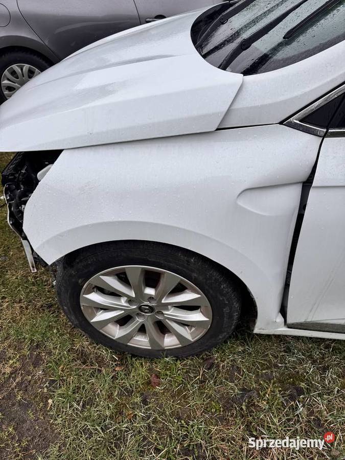 Renault Clio V Hatchback 2021r Uszkodzony małopolskie Brzesko sprzedam