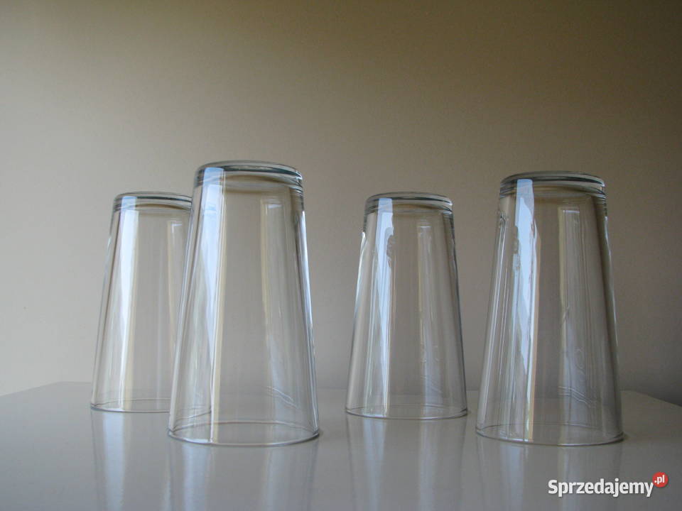 Wysoka szklanka transparentna 05 l pokal szklany Zastawa stołowa Brzegi sprzedam