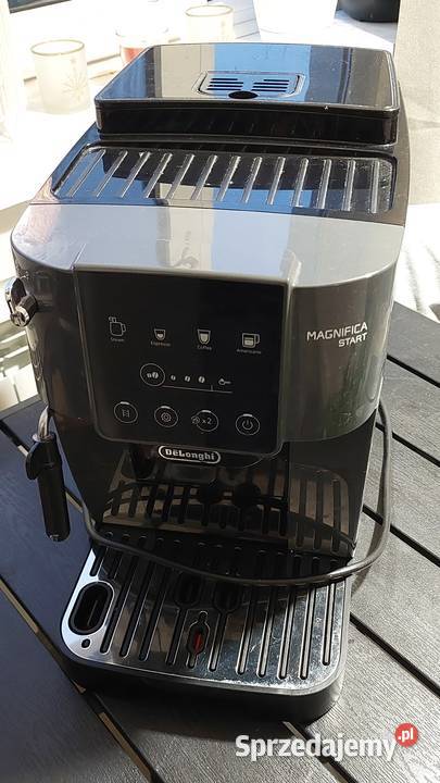 Automatyczny ekspres ciśnieniowy DeLonghi sprzedam