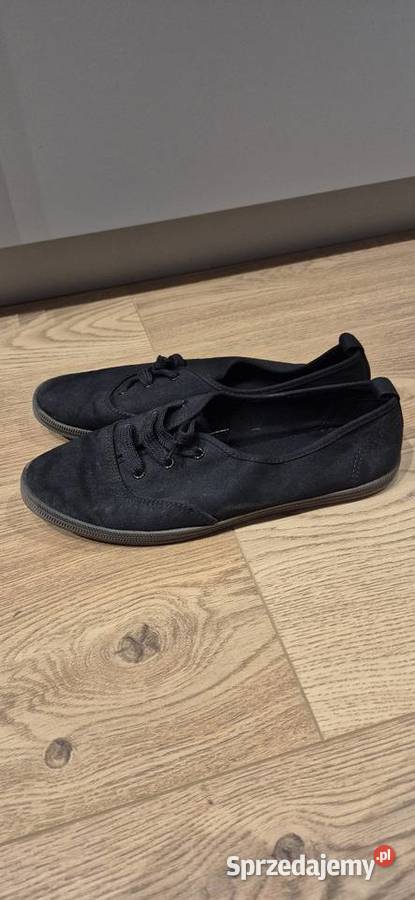 Trampki HM czarne 39 Warszawa