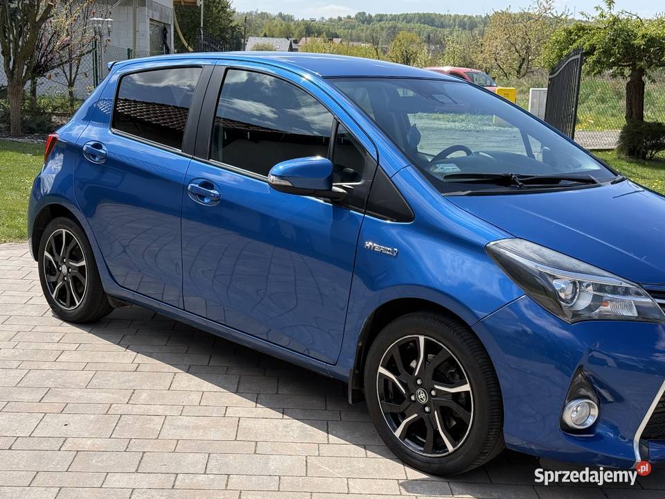 Toyota yaris hybrid sprzedam