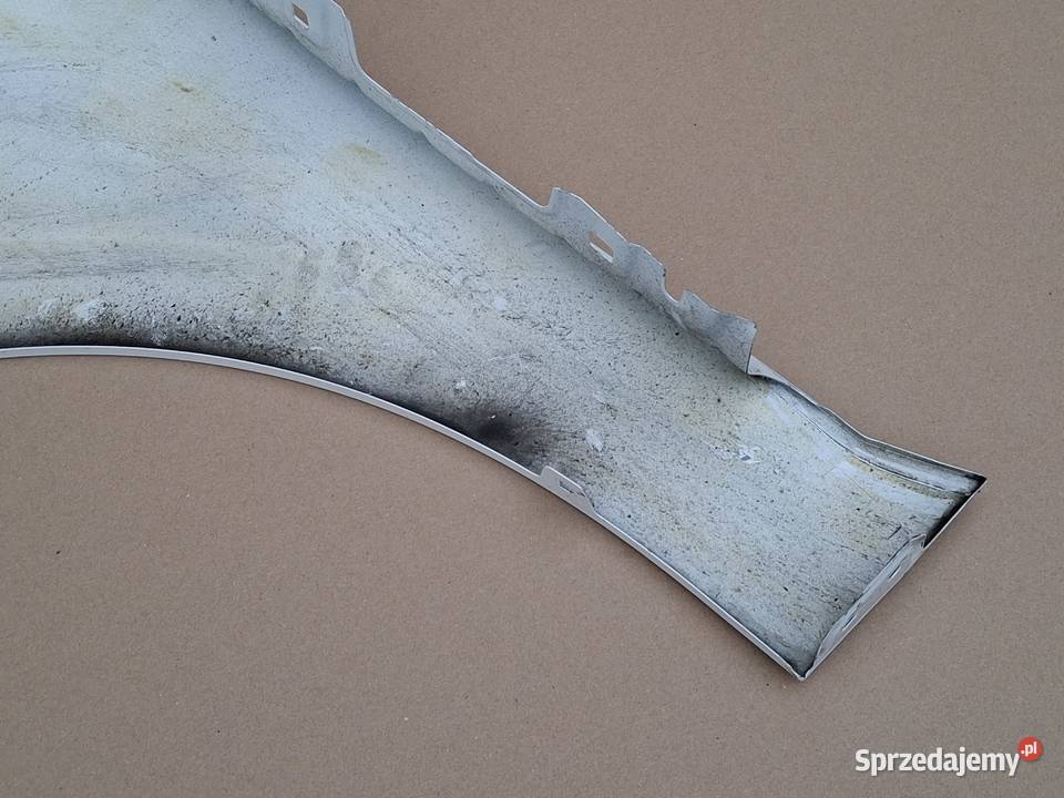 SKODA OCTAVIA 4 IV BŁOTNIK PRAWY PRZÓD PRZEDNI Bieleń