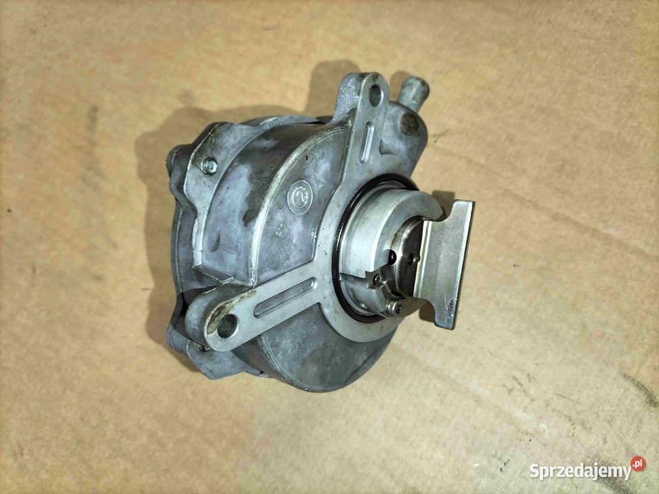 Pompa podciśnieniowa BMW E60 E61 545i E63 E64 Poręba