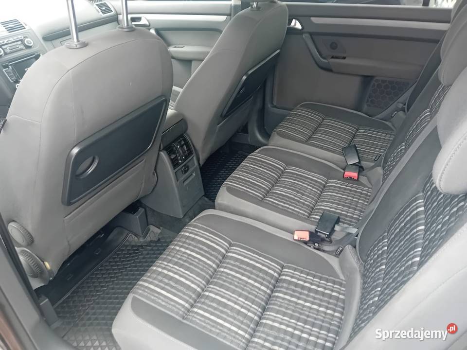 Volkswagen Cross Touran 140KM