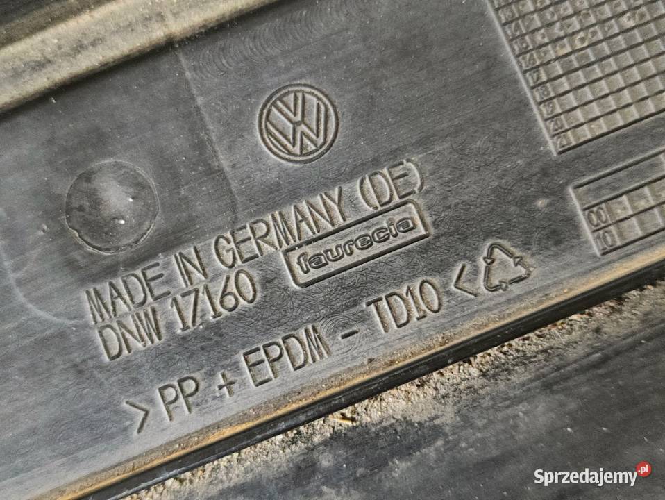 Dokładka Zderzaka Przód Osłona Vw Golf VII GTi Spoilery Pleszew