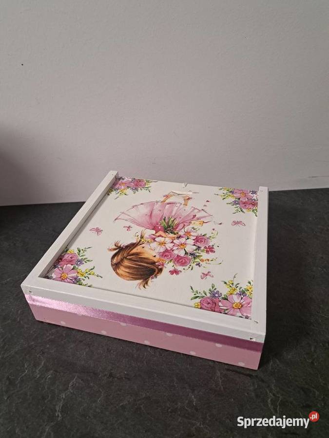 Szkatułka z dziewczynką pudełko wysuwane Kędzierzyn-Koźle