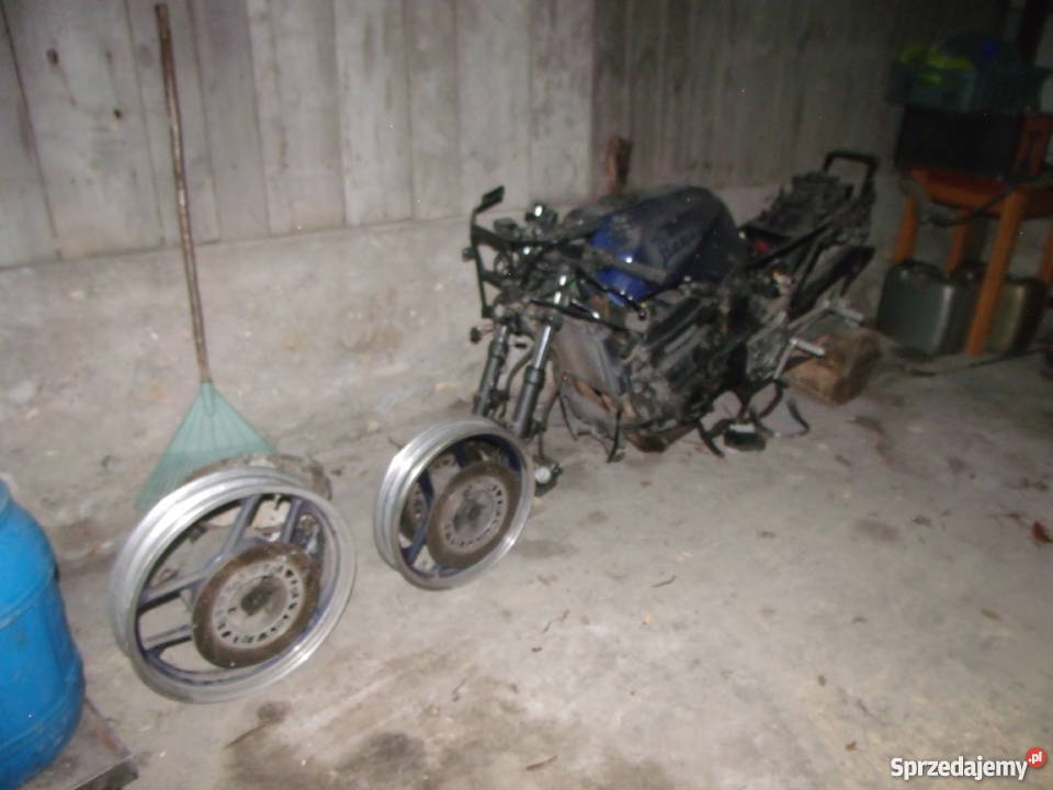 GPZ 900 na czesci nieuszkodzony Łany sprzedam