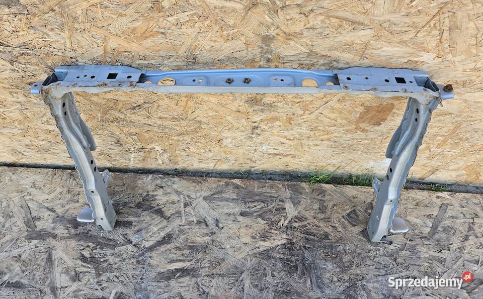 TOYOTA AURIS I PAS PRZEDNI WZMOCNIENIE PRZÓD Międzychód