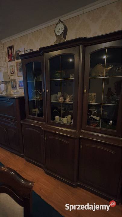 Sprzedam segment i krzesła Kartuzy