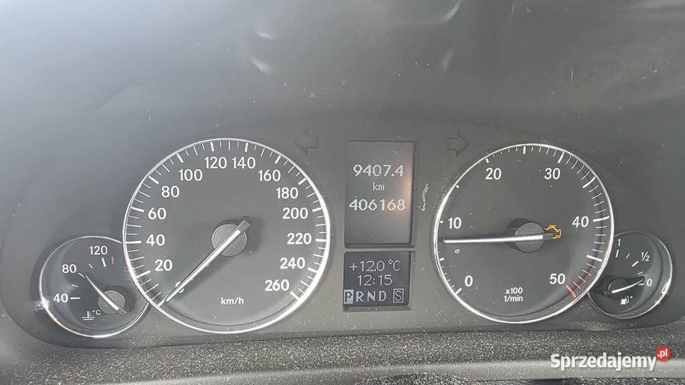 Syndyk sprzeda samochód osobowy MercedesBenz Legnica
