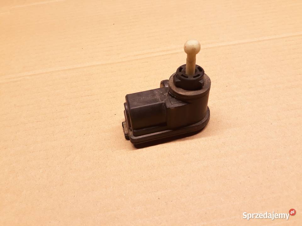 FORD FOCUS MK3 SILNICZEK REGULACJI LAMPY Części Międzychód