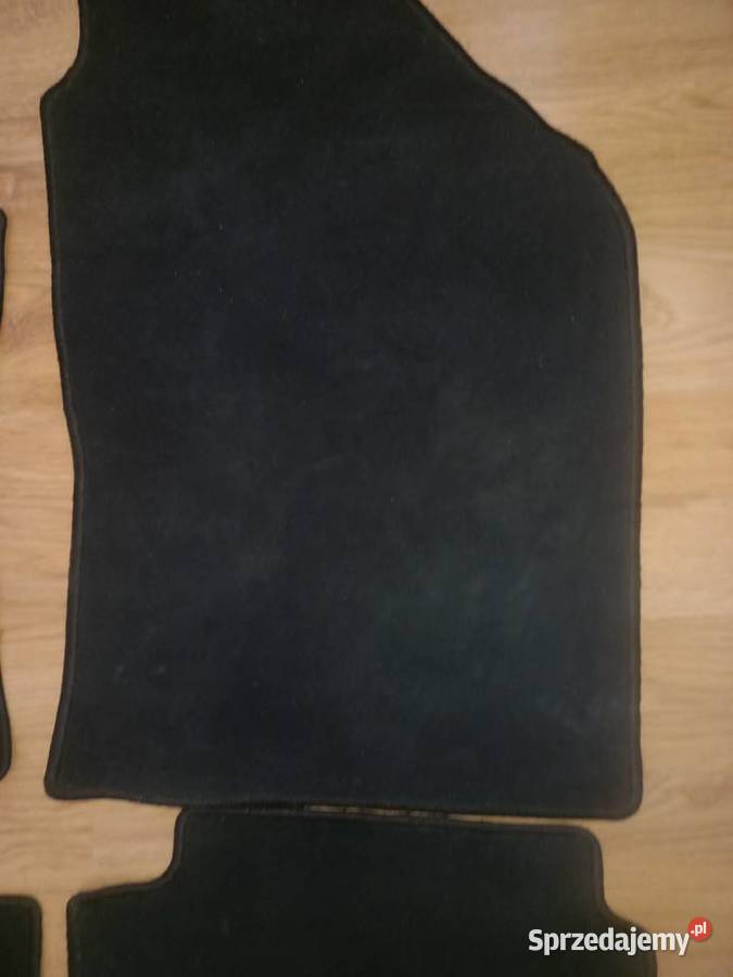 Dywaniki Toyota Corolla Sedan E21 welurowe Czeladź