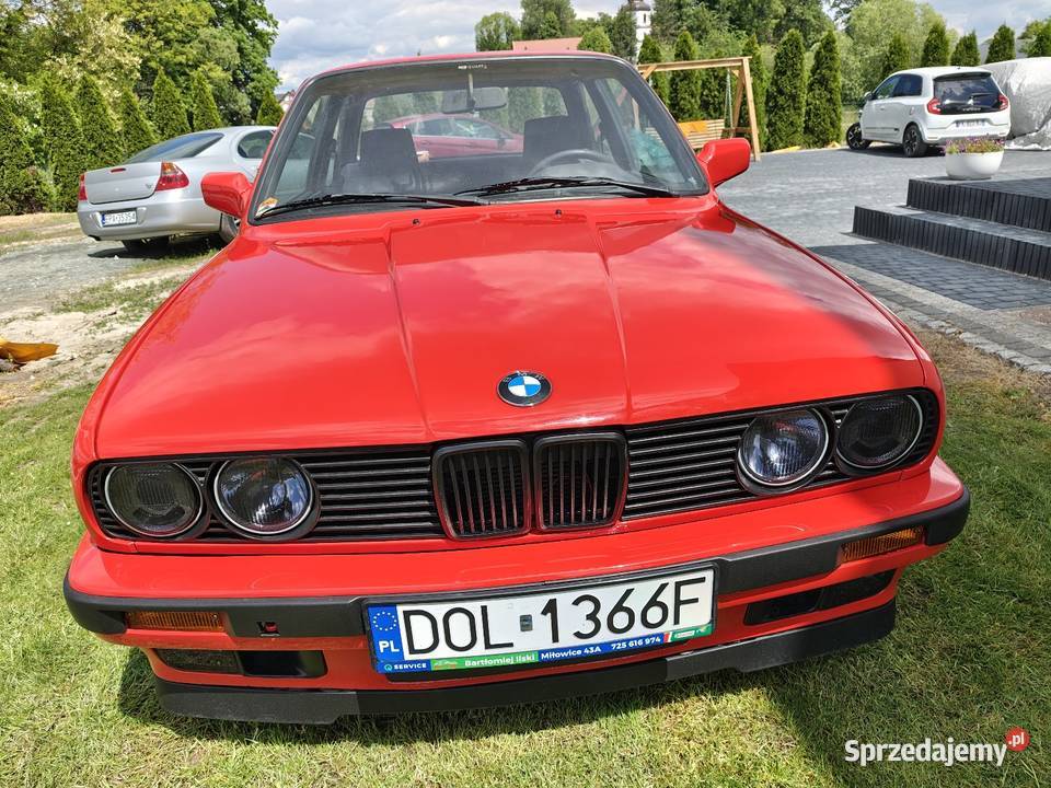 BMW E30 18is nieuszkodzony Seria 3 Miłowice