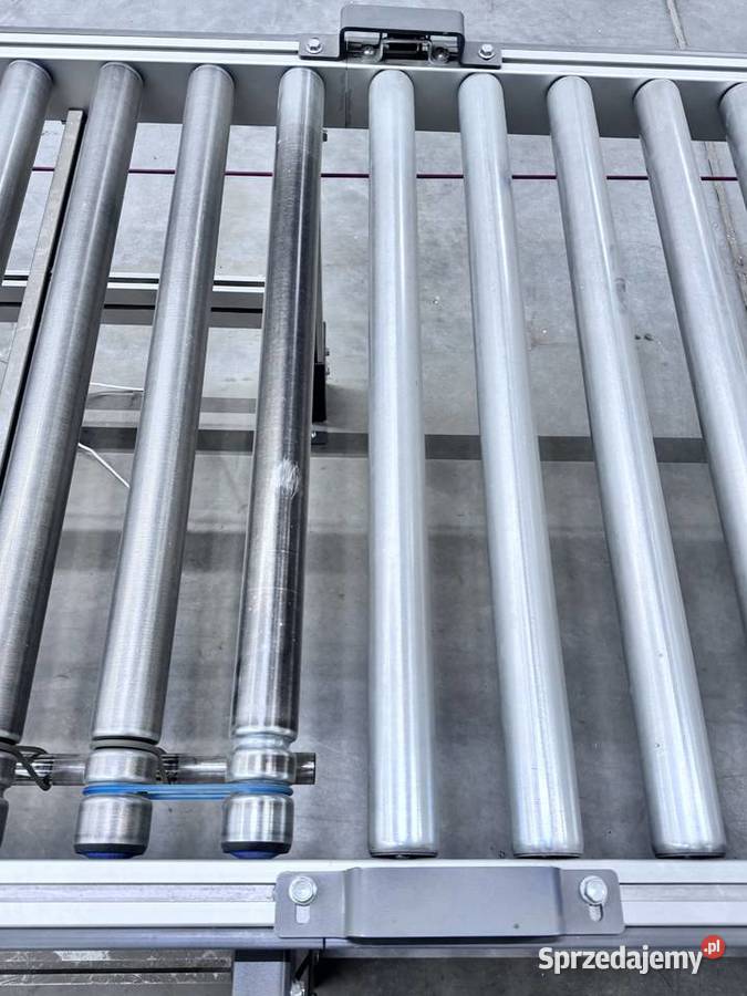 Przenośnik rolkowy z napędem