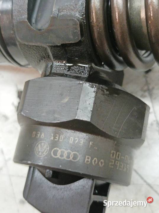 POMPOWTRYSKIWACZ 038130073F 19 TDI VW Volkswagen