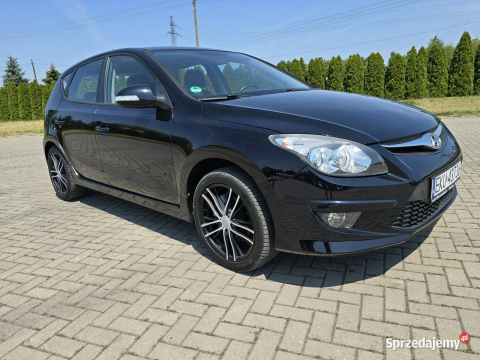 Hyundai i30 14Benz czarny Kutno