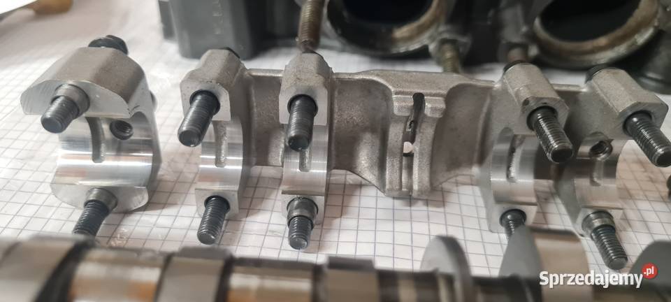 Yamaha R1 RN 12 wałek rozrządu mocowanie