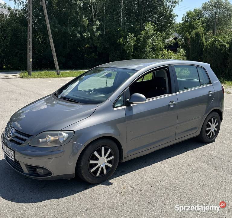 Volkswagen Golf 5 plus 16 benzyna 2006r VAT marża podkarpackie