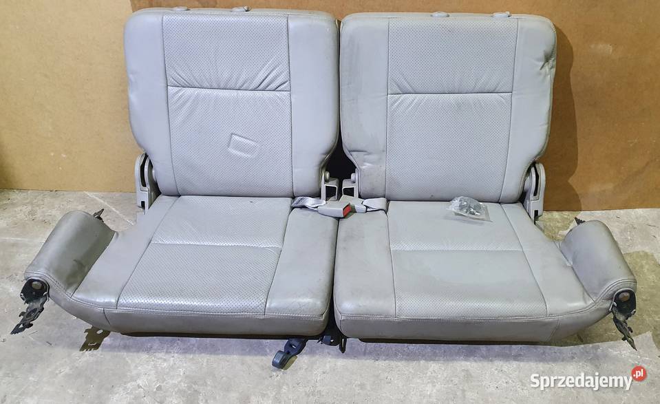 Fotel fotele Nissan Patrol Y61 trzeci rząd skóra Chocznia