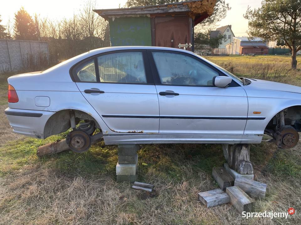 Samochód BMW na części mazowieckie Sołtyków sprzedam