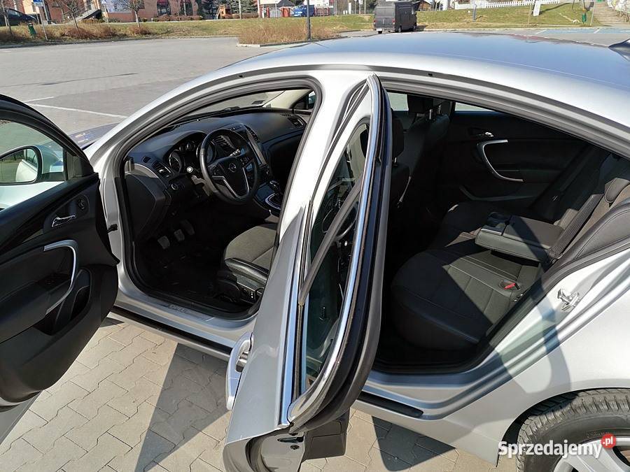 Opel Insignia Benzyna Turbo 220 Przebieg 152 ESP Insignia Sanok sprzedam