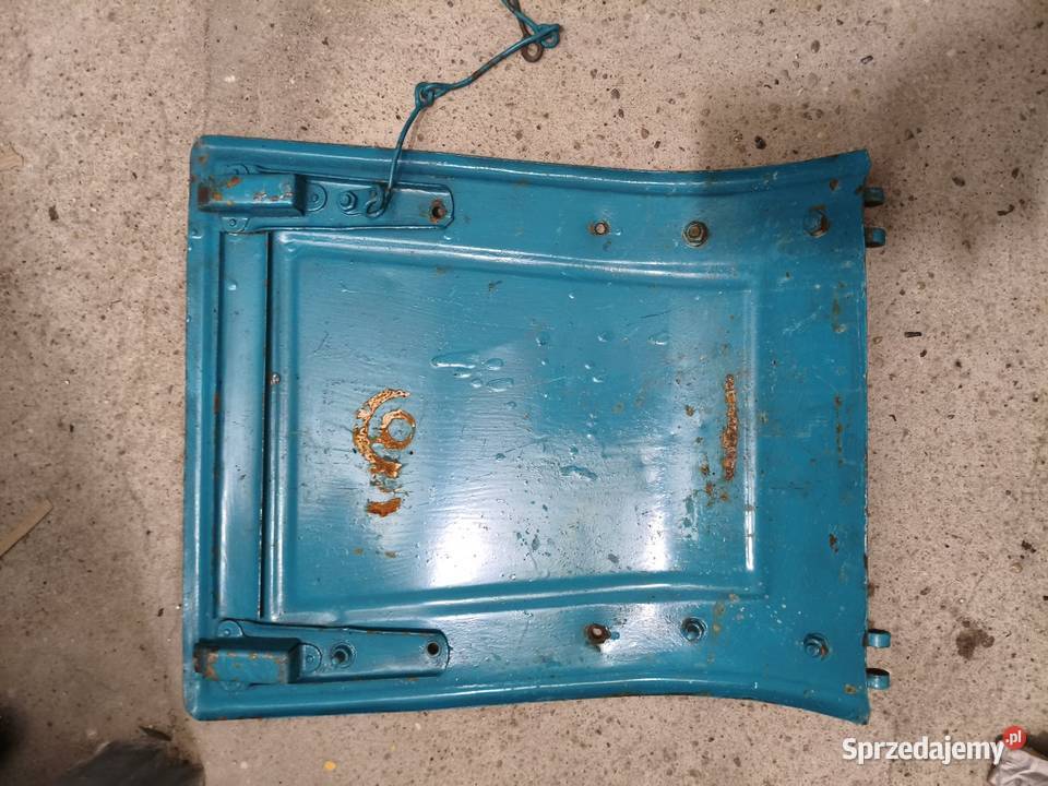 Klapa koszą wózka bocznego Ural