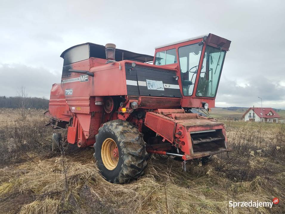 Kombajn Massey Ferguson 750 Łajsce