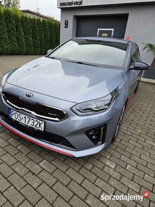 Kia Procee'd