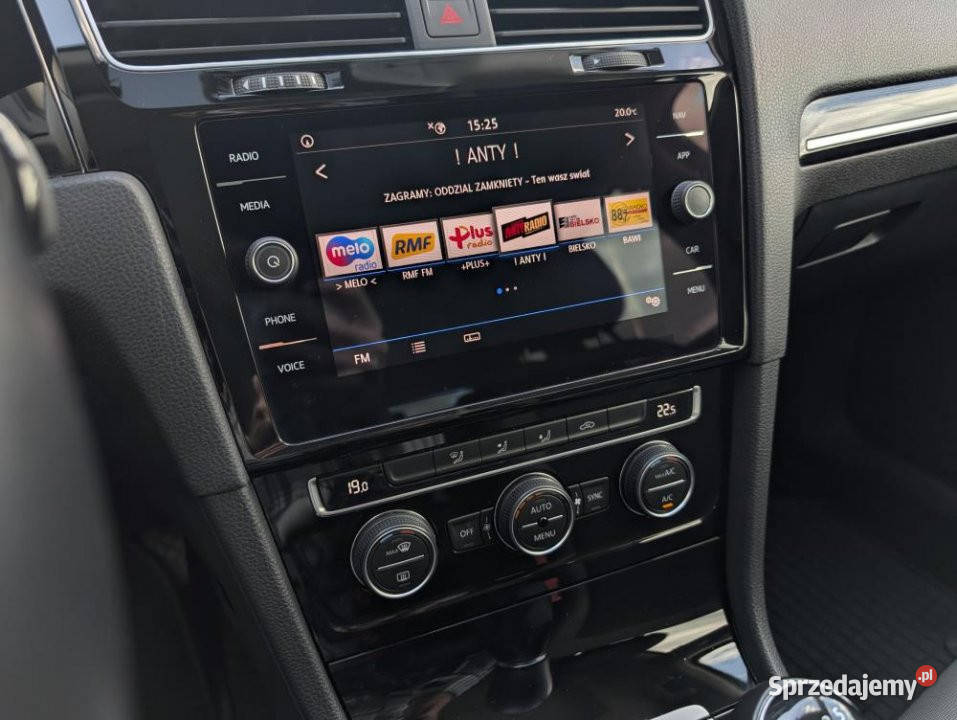 Volkswagen Golf 2019r ACC Panorama CarPlay Golf Gdańsk