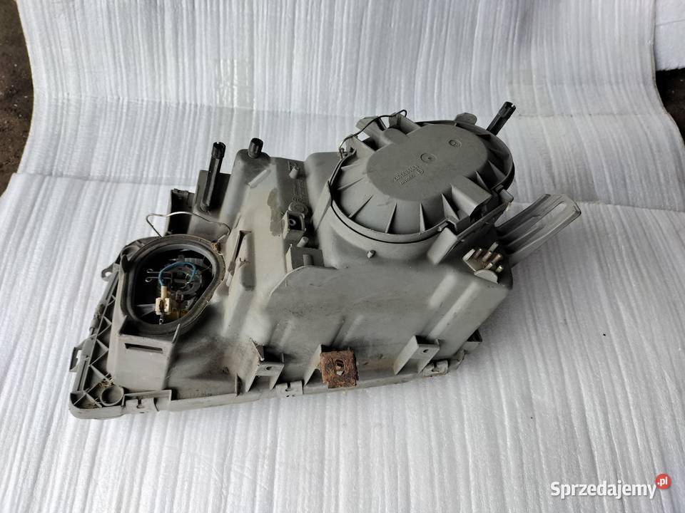 LAMPA PRZEDNIA MERCEDES BENZ W126 1079 PRAWA Prawe Kamień-Kolonia