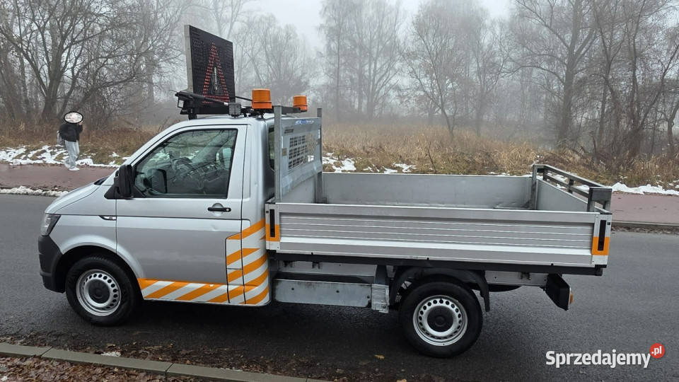 Volkswagen Transporter sygnalizacja świetlna srebrny śląskie Chełm Śląski