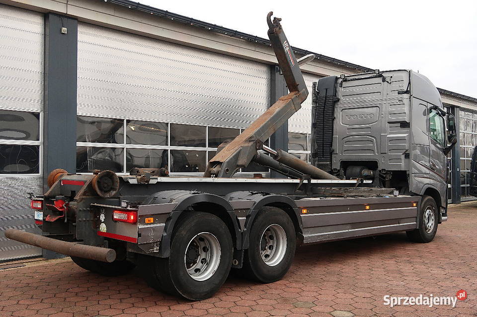Hakowiec 6x2 Volvo FH
