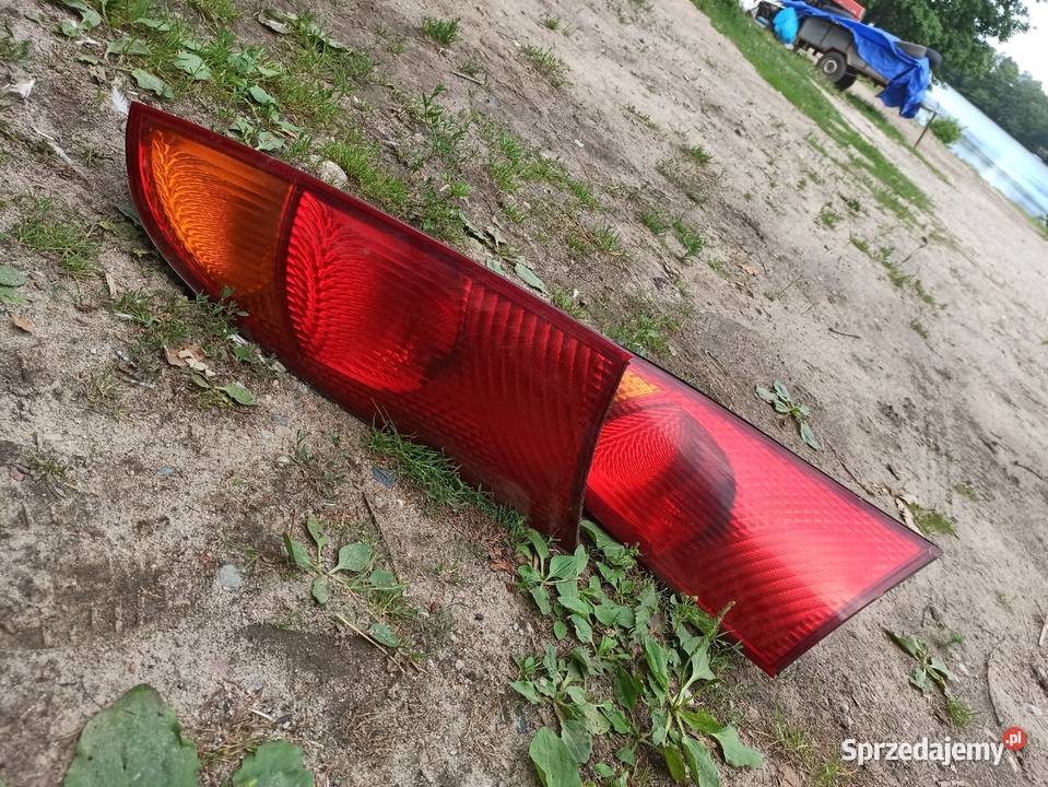 Lampy tylnie ford focus Oświetlenie Czarna Dąbrówka