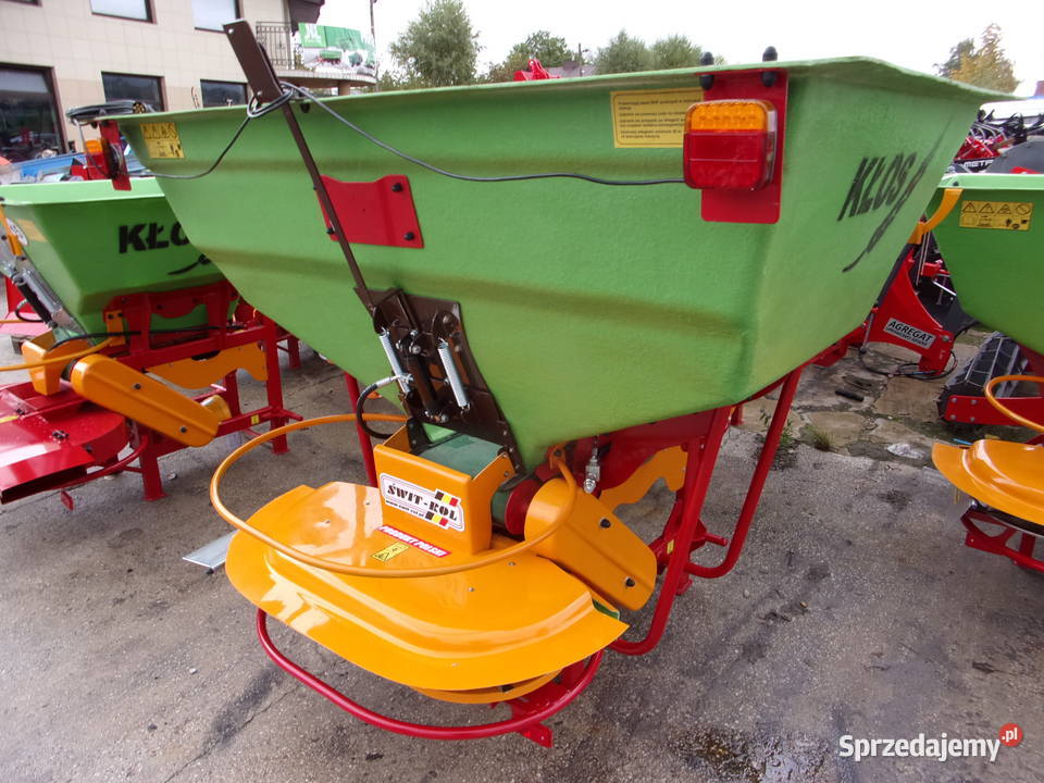 NOWOŚĆ Rozsiewacz nawozowowapienny KŁOS 1000 Opoczno