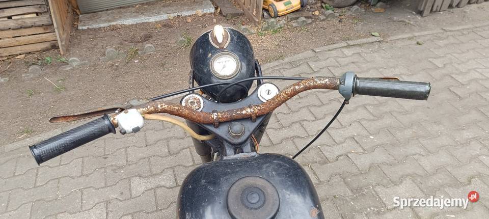 Motocykl WSK M0664 zarejestrowana łańcuch