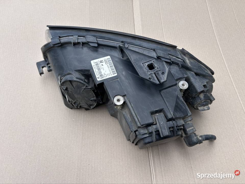 Lampa prawy przód Audi a3 8p 8P0941004K Grudziądz