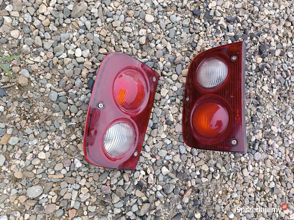 Lampa tył tylna prawa lewa Land Rover Freelander Radłów