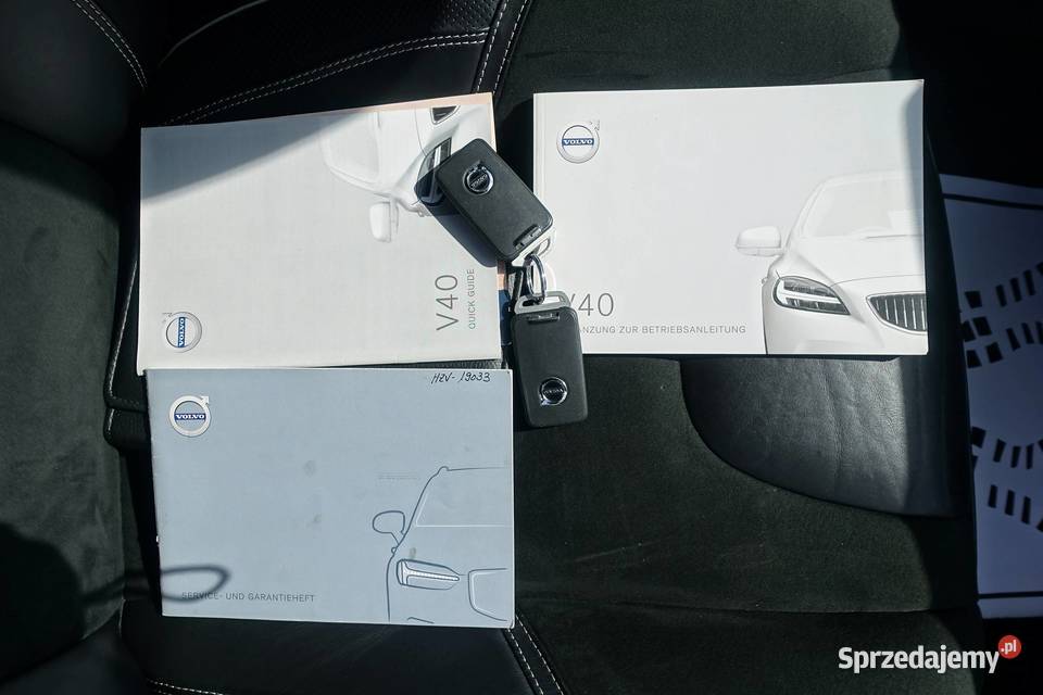 VOLVO V40 RDESIGN 20 T3 152 LIFT KSERWISOWA Rok produkcji 2018 Buczkowice