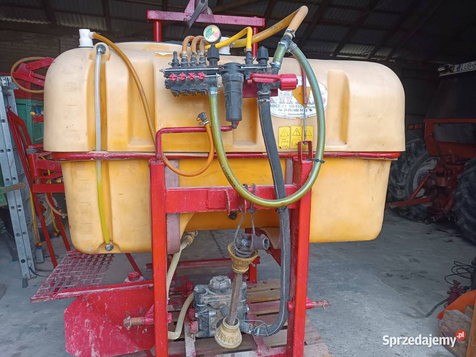 Opryskiwacz 800L 1215m nieuszkodzony
