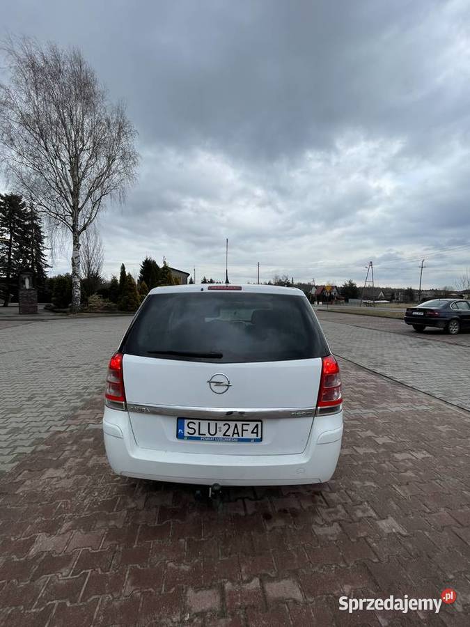 Opel zafira b 110 271000km Strzebiń sprzedam