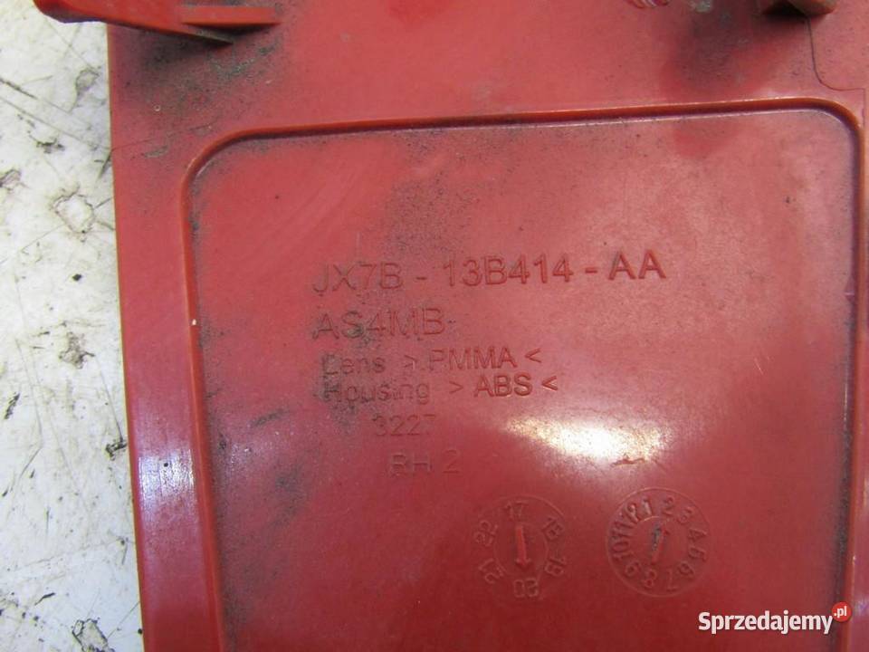 ODBLASK ZDERZAKA PRAWY TYŁ TYLNY FORD FOCUS MK4 osobowe Odblaski