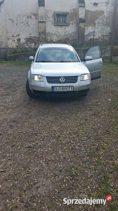 VW Passat Świerzawa