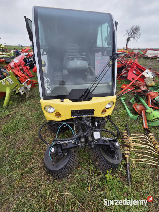 Zamiatarka przegubowa KRCHER ICC 2 D Chmielew