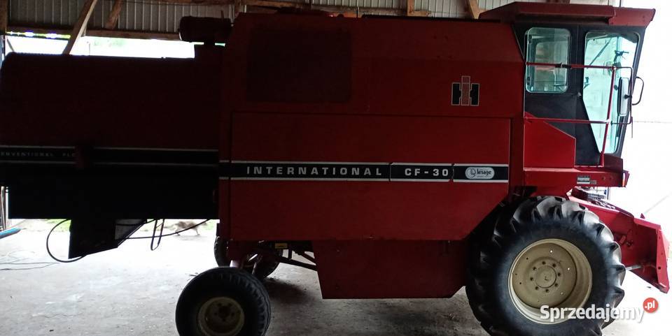 Kombajn INTERNATIONAL CF30 sprzedam
