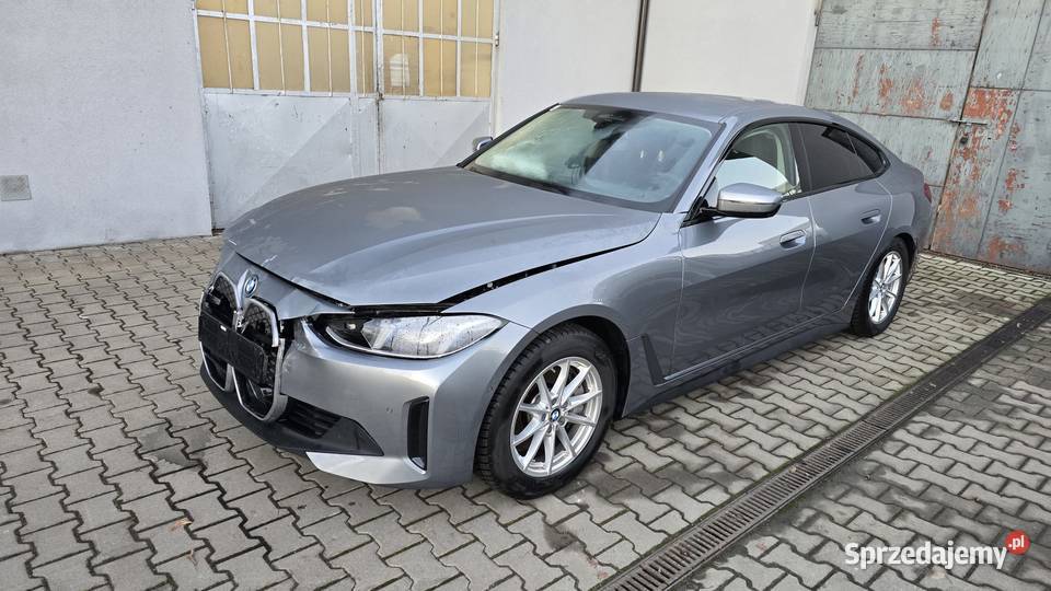 BMW i4 703kWh eDrive 35 75000 NETTO Nowy Świętów