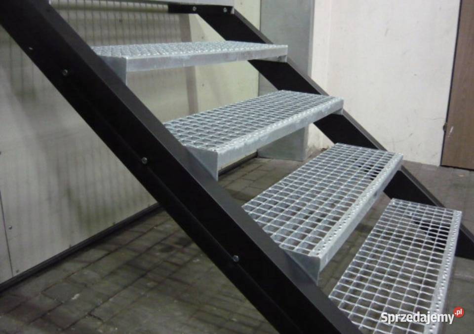 Schody metalowe zewnętrzne C SYSTEM trepy Milejowice