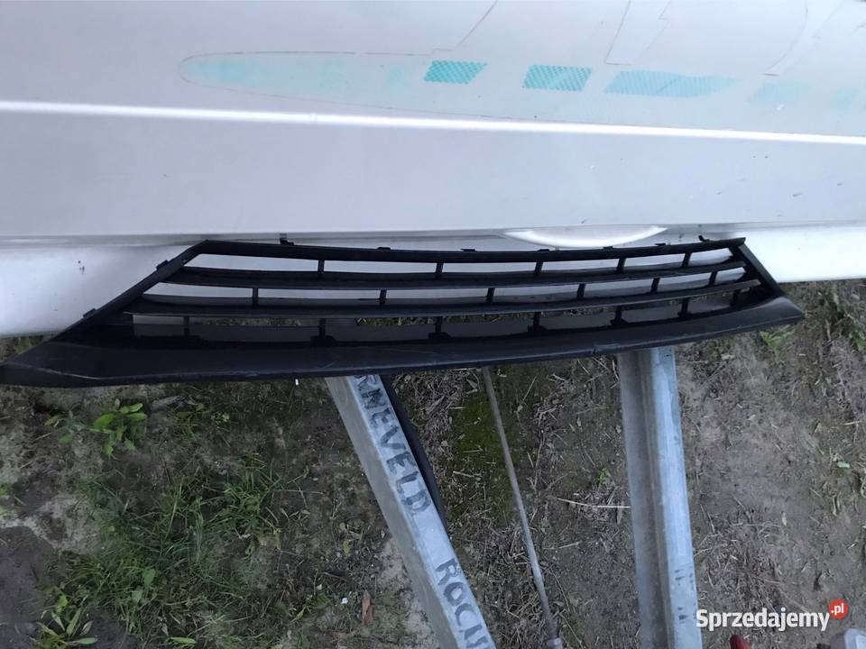 Insignia B lift 17 kratka zderzaka środkowa Rzeszów